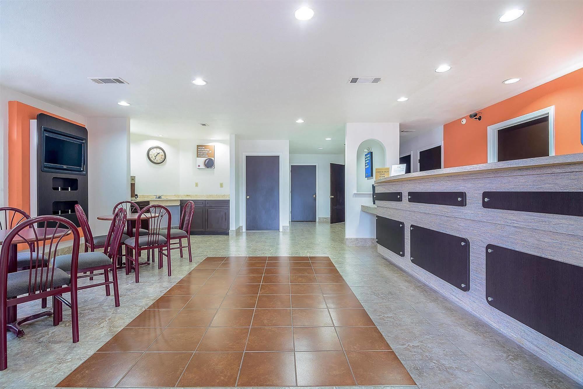 Motel 6-Canton, Tx Εξωτερικό φωτογραφία